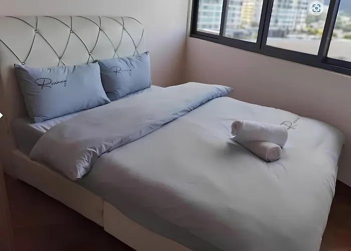 Tree Family Executive Suite 3 Bedroom /8 Pax Gurney